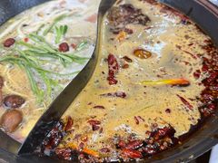 -巴渝味道重庆老火锅(商行街店)