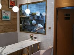 -BONBON BAKERY