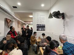 等位区-晓友烧麦(光华村店)