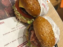 -The Habit Burger Grill 哈比特汉堡(爱琴海店)