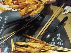 -何师烧烤·香辣蟹·川菜·30年老品牌(太古里旗舰店)