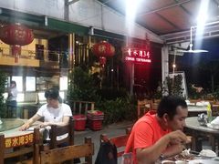 露天位-四川小胡子海鲜(丁村万人海鲜广场店)