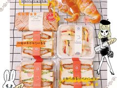 -巴黎贝甜(大宁国际商业广场店)