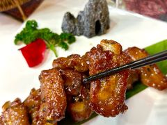 -刘姐啤酒鱼民族演艺餐厅(西街总店)