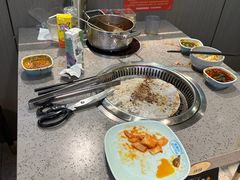 -金滏山烤肉·海鲜·火锅自助餐厅(襄阳万达店)