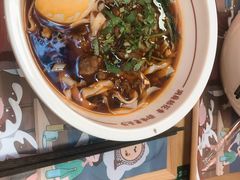 -呷佬·长沙手工米粉(金沙江路店)