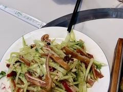 -锅哥东北铁锅炖(幸福店)