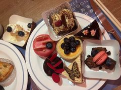 -咖啡苑自助餐厅·中国大饭店