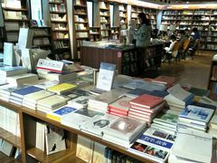 -新华书店(解放路店)