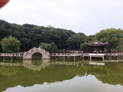 -灵岩山风景区