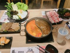 -呷哺呷哺(新世界百货望京店)