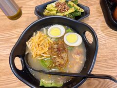 -桂在香知桂林米粉(红博中央公园店)