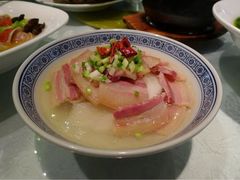 -品悦酒店(三林古镇店)