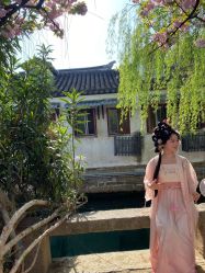 -一揽芳华汉服旗袍体验馆(拙政园店)