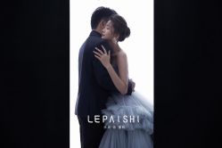 -乐派诗婚纱摄影