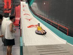 -极限PLAY运动娱乐新世界·团建派对表演休闲馆·室内高空游乐园