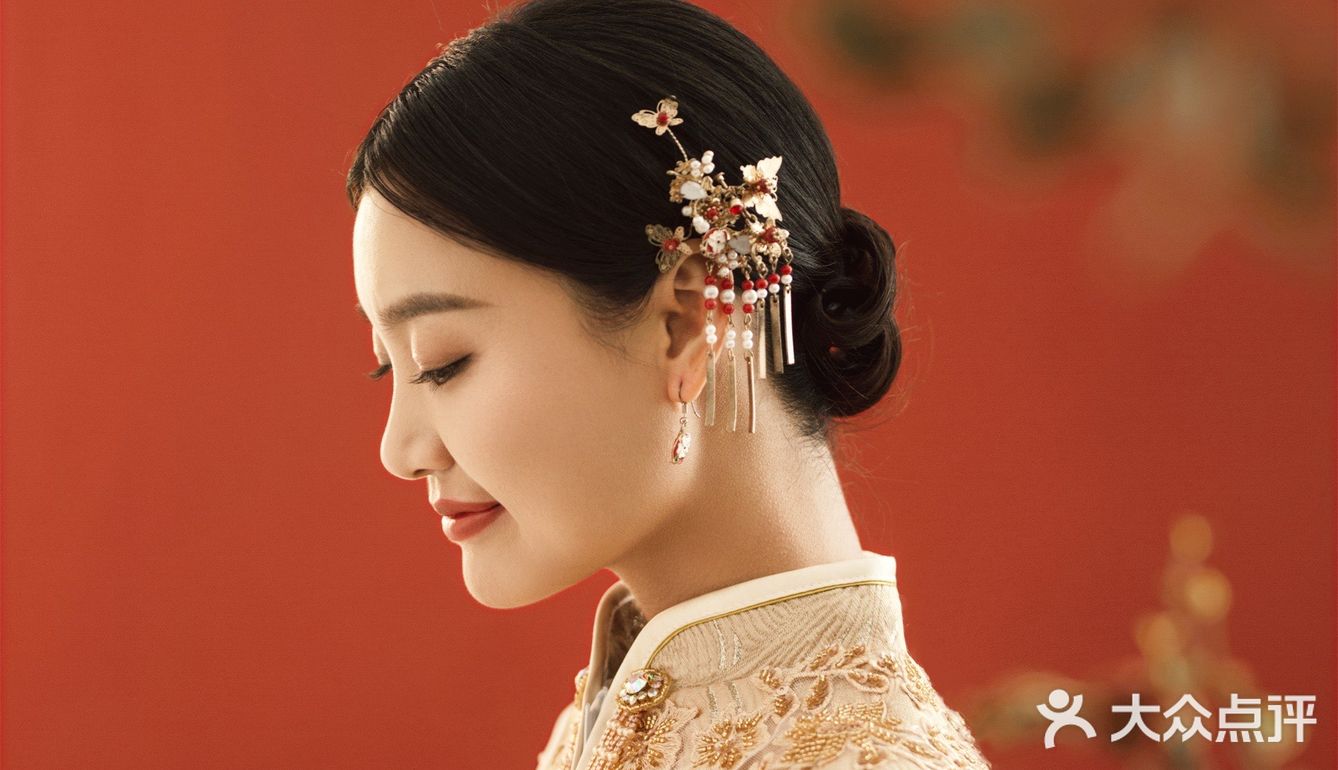 复古中式婚纱照 旧时光的恋人