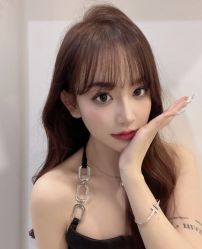 -丝语萱形象