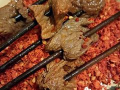 -拈签一笑黄牛肉辣卤串串