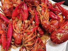 油焖小龙虾-金马门国际美食百汇(珞喻路店)