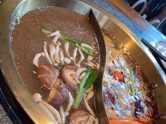 -小天鹅火锅·一线江景洪鼎旗舰店(洪崖洞店)
