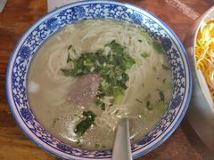 小国劲道抻面-东大桥小国抻面烧烤(长通路店)