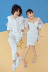 -黑马婚纱摄影