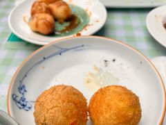 -财兜兜大黄山小馄饨