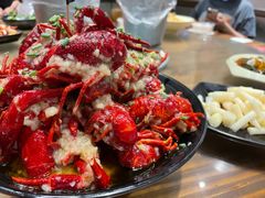 -巴厘龙虾·榜首油焖大虾(音乐学院·沿江酒馆店)