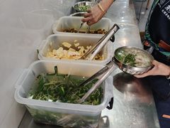 -巍山火巴肉饵丝(大理古城店)