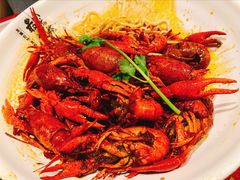 -龙巢盱眙龙虾·牛蛙·烧烤宵夜(八卦岭店)