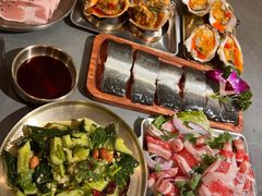 -围炉肉舍丹东海鲜烤肉·烤活鳗(步行街店)