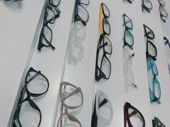 -三叶眼镜城(八佰伴店)