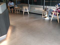 -瑞幸咖啡(巴黎春天陕西路店)