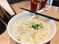 -翡翠拉面小笼包Crystal Jade(上海浦东国际机场T1店)