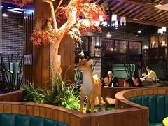 大堂-老长沙湘菜馆(凤凰路店)