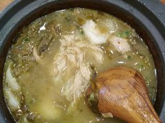 -周鱼小馆石锅酸菜鱼(活力汇店)