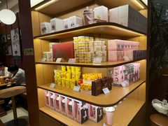 -奈雪的茶(M+世纪都会广场店)