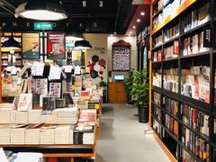 -SISYPHE BOOKS西西弗书店(龙湖滨江天街店)