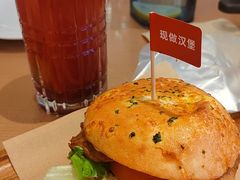 -必胜客(康华路店)