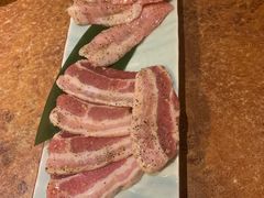 黑毛猪两种拼盘-炼火烤肉店