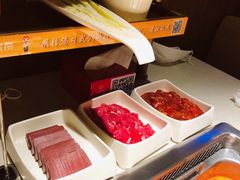 -海底捞火锅鲜切牛肉主题店(长寿路店)