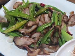 -老鼎万春卤菜(五代传承创始老店)