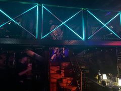 -UP嘻哈酒吧(粉巢店)