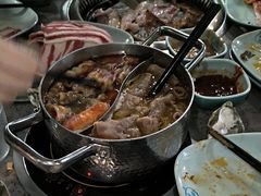-金滏山烤肉·海鲜·火锅自助餐厅(襄阳万达店)
