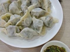 香菜土猪肉水饺-霍嘟嘟手工水饺(黄山花园店)
