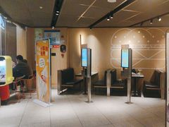-麦当劳(四平路店)
