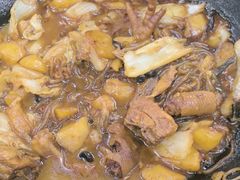 -粘豆包柴火铁锅炖