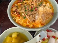 -粉家柳州螺蛳粉(杨宅路店)