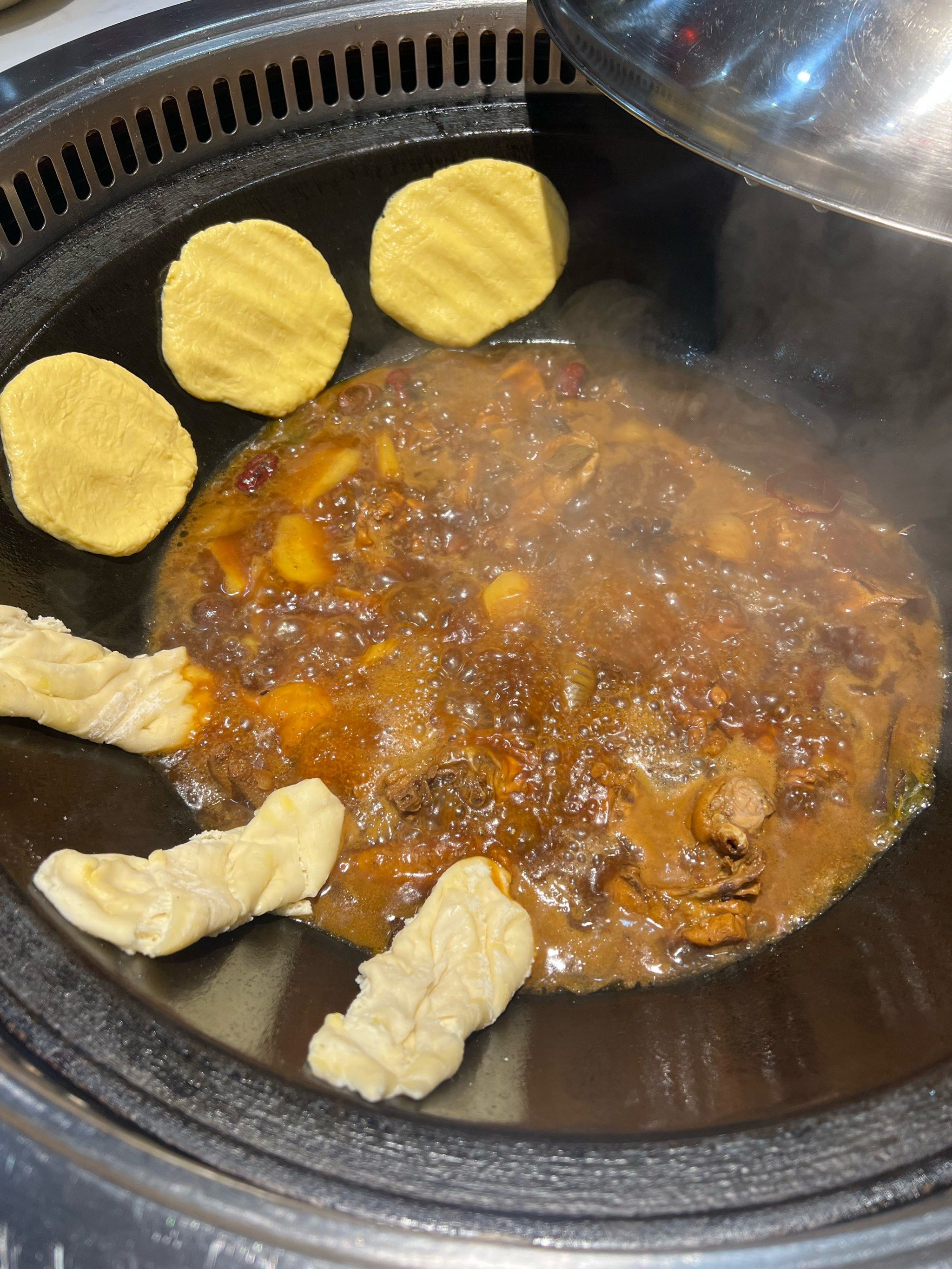 地锅炖好吃下次还来,服务非常好